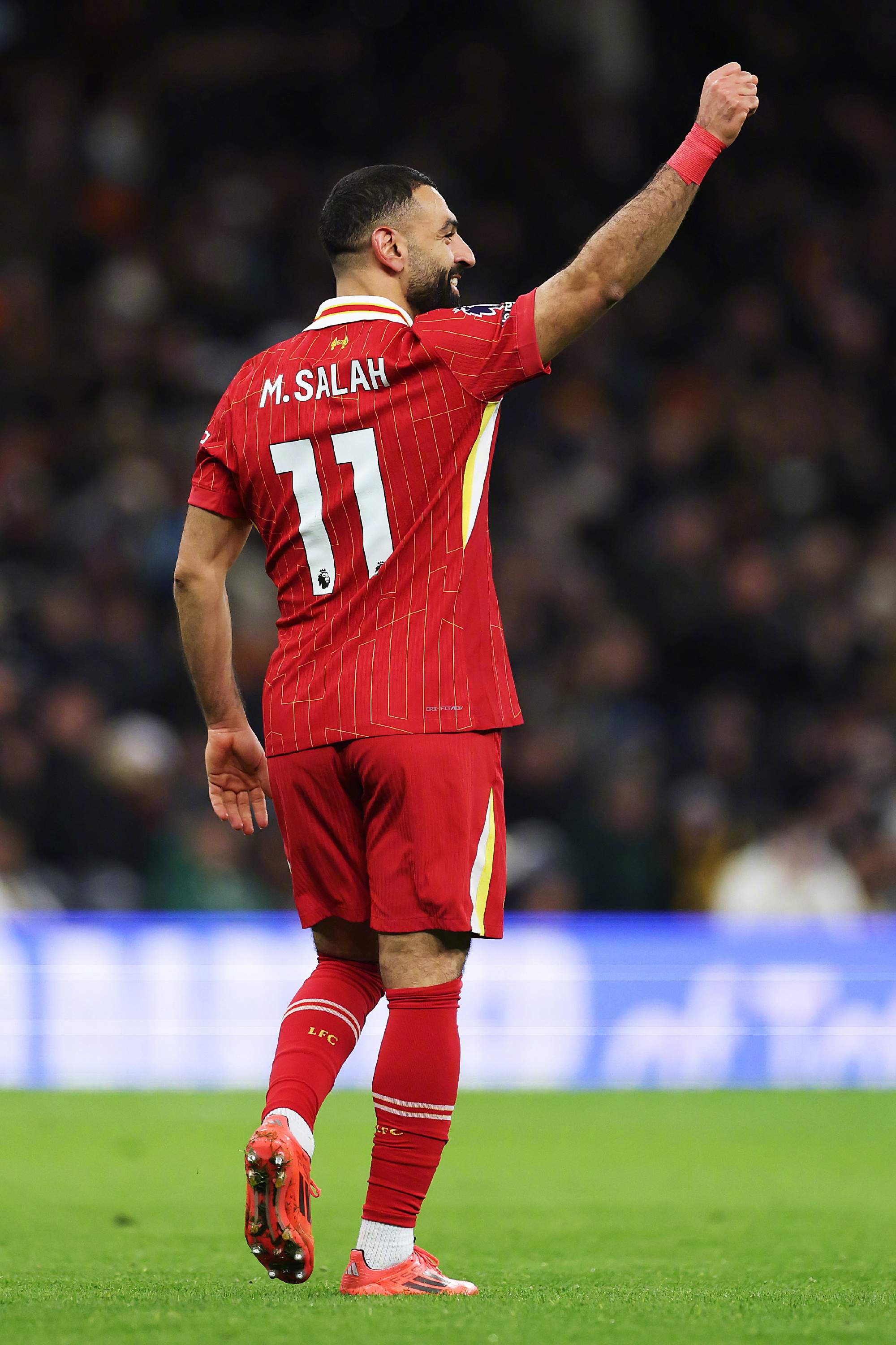 ayx-萨拉赫新星大比分获胜表现突出，切尔西前途光明！赛场气氛高涨-ayx